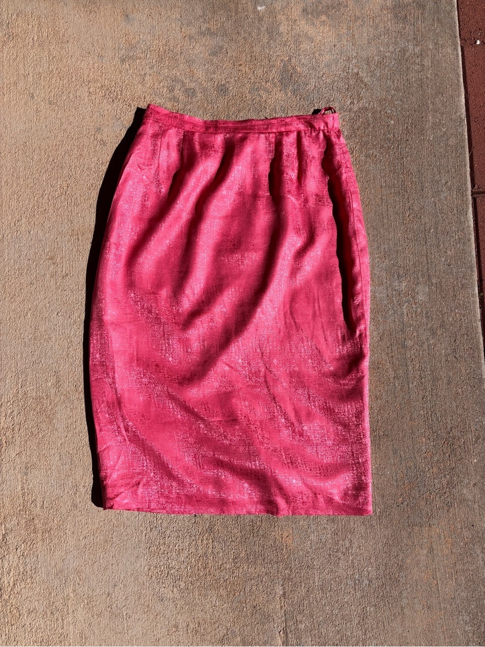 Women's Fuchsia Pencil Skirt 100% Silk Size10